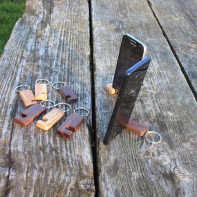 Holz Schlüsselanhänger mit Handyhalter - individuelle H...